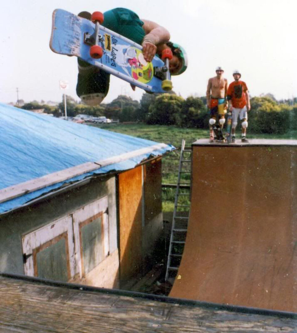 Joe Lopes (RIP) blasting a b/s air in his own backyard. (Pretty sure that’s Bod and Steve Douglas on the opposite deck?) 